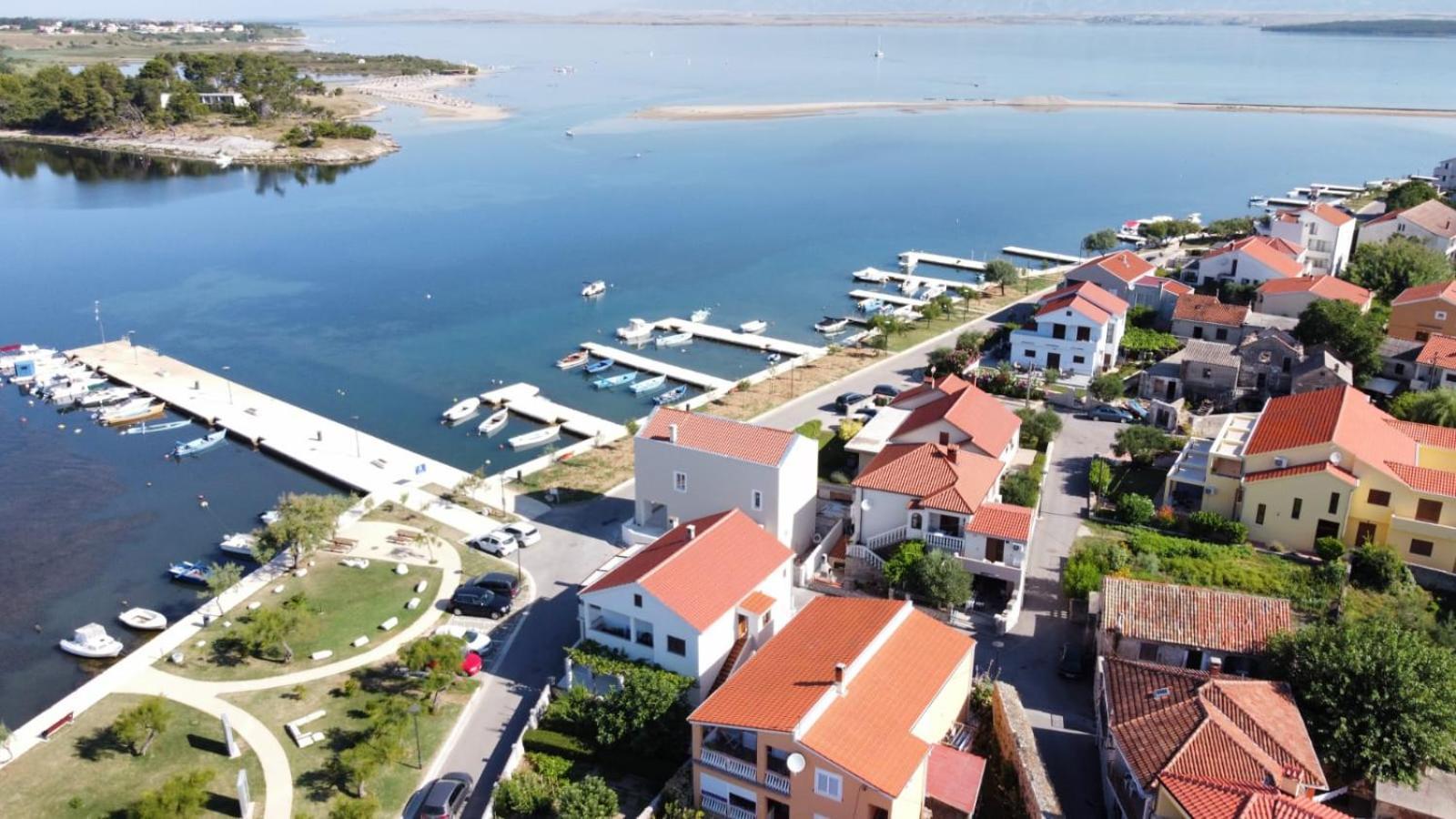 Apartments Anastazija Нин Экстерьер фото