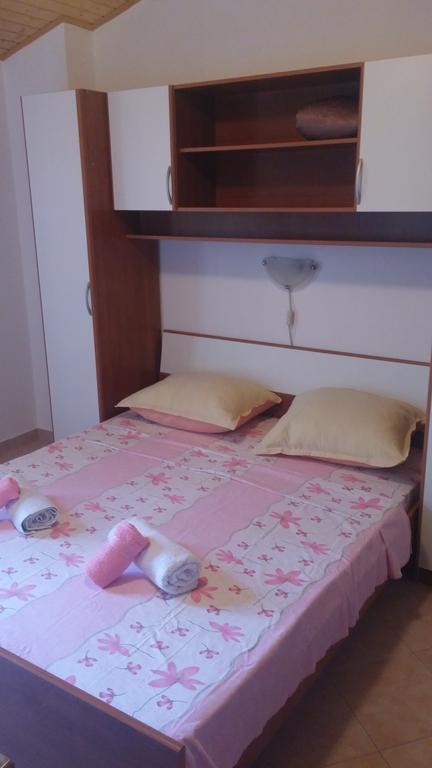Apartments Anastazija Нин Экстерьер фото