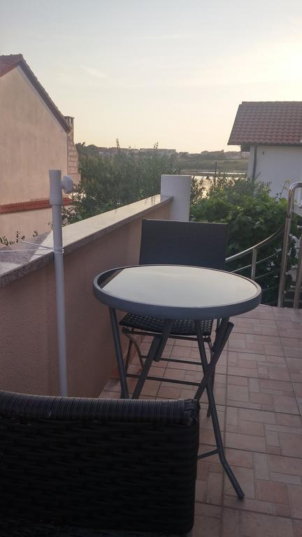 Apartments Anastazija Нин Экстерьер фото